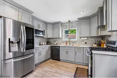 84 Howard Pl, Nutley, NJ 07110 - Photo 5