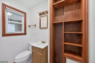 75 Welshs Ln, Franklin Township, NJ 08873 - Photo 15