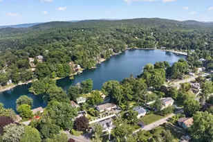 53 Lakeview Dr, West Milford Twp., NJ 07480 - Photo 3