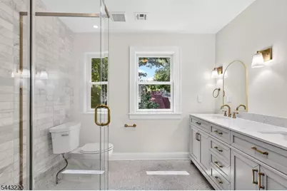 609 Harrison Ave, Roselle, NJ 07203 - Photo 23