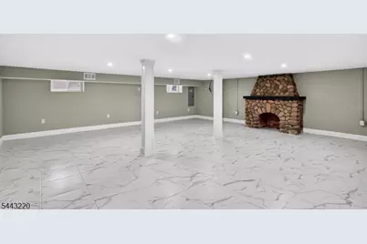 609 Harrison Ave, Roselle, NJ 07203 - Photo 33