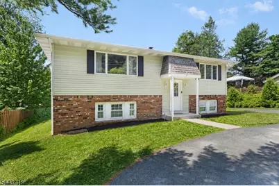 17 Muscotah Rd, Vernon, NJ 07422 - Photo 25