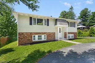 17 Muscotah Rd, Vernon, NJ 07422 - Photo 25