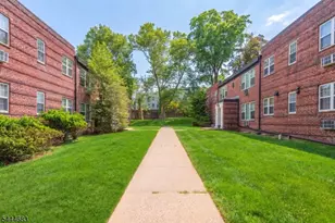 370 Claremont Ave, Montclair, NJ 07042 - Photo 7