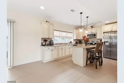 911 Worth Ave, Linden, NJ 07036 - Photo 37