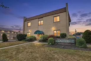 300 W Munsell Ave Cc5, Linden, NJ 07036 - Photo 1