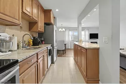 300 W Munsell Ave Cc5, Linden, NJ 07036 - Photo 13