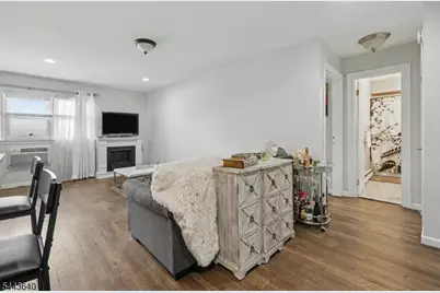 300 W Munsell Ave Cc5, Linden, NJ 07036 - Photo 5