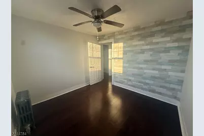 409 Bacheller Ave, Linden, NJ 07036 - Photo 13