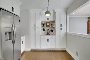 7 Hawthorne Ave, Glen Ridge, NJ 07028 - Photo 15