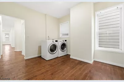 244 Clinton Ave, Jersey City, NJ 07304 - Photo 9