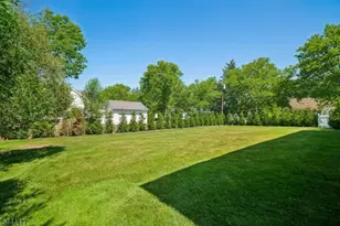 24 Rippling Brook Dr, Millburn, NJ 07078 - Photo 31