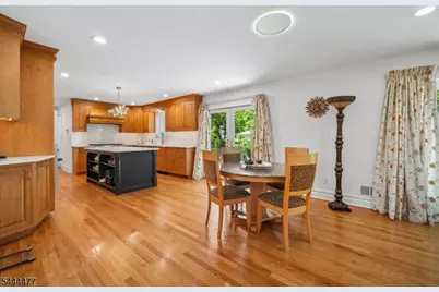 24 Rippling Brook Dr, Millburn, NJ 07078 - Photo 9