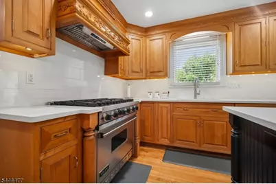 24 Rippling Brook Dr, Millburn, NJ 07078 - Photo 13