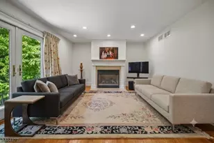 24 Rippling Brook Dr, Millburn, NJ 07078 - Photo 3