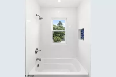 304 Irwin St, Phillipsburg, NJ 08865 - Photo 15