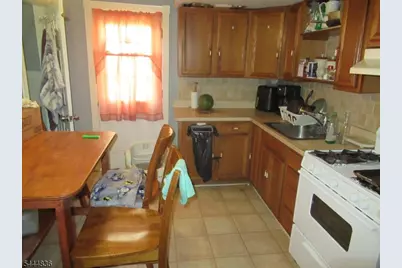 137 Thompson Ave, Dover, NJ 07801 - Photo 3