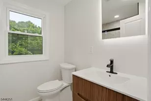 444 Joralemon St, Belleville, NJ 07109 - Photo 13