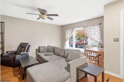 3 Wilkens Dr, Piscataway Township, NJ 08854 - Photo 5