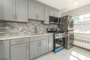 32 Wedgewood Dr, Verona, NJ 07044 - Photo 5