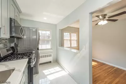 32 Wedgewood Drive #48, Verona, NJ 07044 - Photo 7