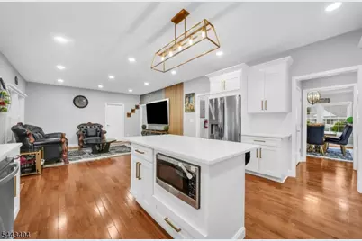 767 Hemlock Rd, Union Township, NJ 07083 - Photo 7