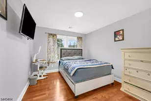 767 Hemlock Rd, Union Township, NJ 07083 - Photo 17