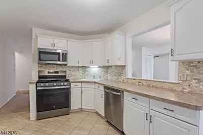 50 Kayser Ln, West Orange Township, NJ 07052 - Photo 5