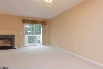 2404 Vantage Ct, Denville, NJ 07834 - Photo 9