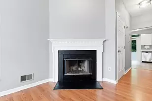 4 Derby St, East Orange, NJ 07018 - Photo 7