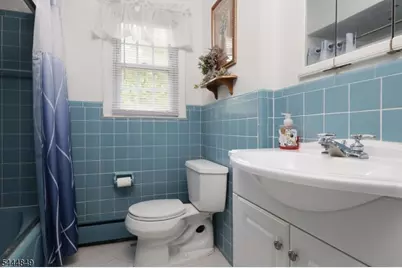 39 Saint Germain Dr, Clark Township, NJ 07066 - Photo 23