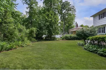 39 Saint Germain Dr, Clark Township, NJ 07066 - Photo 29