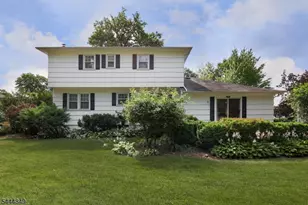 39 St Germain Dr, Clark Township, NJ 07066 - Photo 31