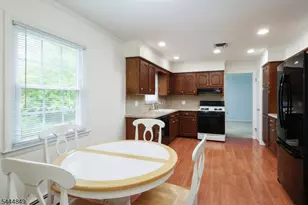 39 St Germain Dr, Clark Township, NJ 07066 - Photo 15