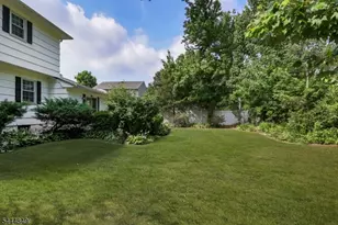 39 St Germain Dr, Clark Township, NJ 07066 - Photo 33