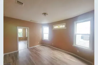 217 N 15th St, East Orange, NJ 07017 - Photo 9