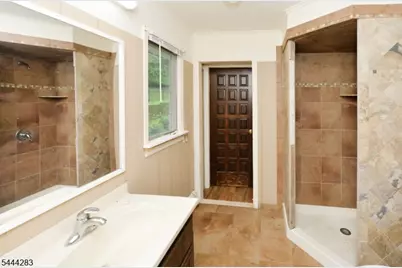 105 Ricker Dr, Ringwood, NJ 07456 - Photo 19