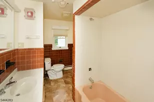 105 Ricker Dr, Ringwood, NJ 07456 - Photo 27