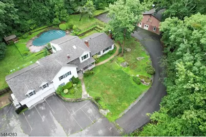 105 Ricker Dr, Ringwood, NJ 07456 - Photo 3