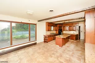 105 Ricker Dr, Ringwood, NJ 07456 - Photo 13