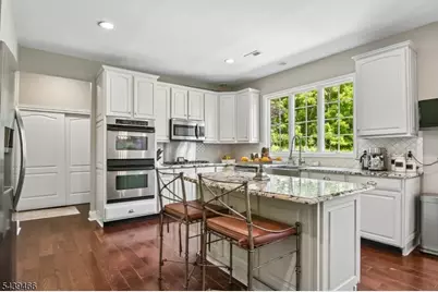9 Steeplechase Lane, Franklin Township, NJ 08802 - Photo 3