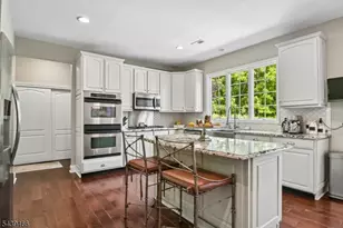 9 Steeplechase Ln, Franklin Township, NJ 08802 - Photo 3