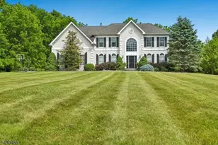 9 Steeplechase Ln, Franklin Township, NJ 08802 - Photo 1
