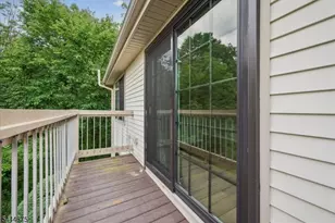 2902 Hemlock Pl, Bernards Township, NJ 07920 - Photo 15