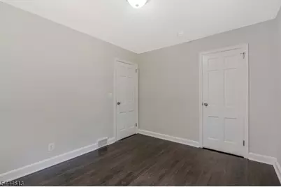 263 N Jackson Ave, North Plainfield, NJ 07060 - Photo 17