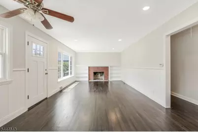 263 N Jackson Ave, North Plainfield, NJ 07060 - Photo 3