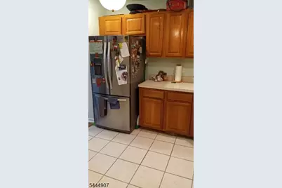 4 Colgate Dr, Newark, NJ 07103 - Photo 5