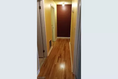 4 Colgate Dr, Newark, NJ 07103 - Photo 11
