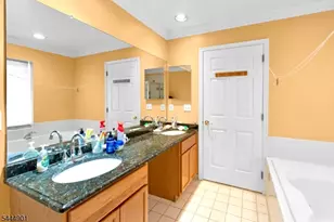 72 Albert Ct, Parsippany, NJ 07054 - Photo 21