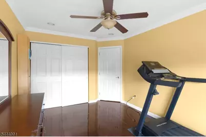 72 Albert Ct, Parsippany, NJ 07054 - Photo 19